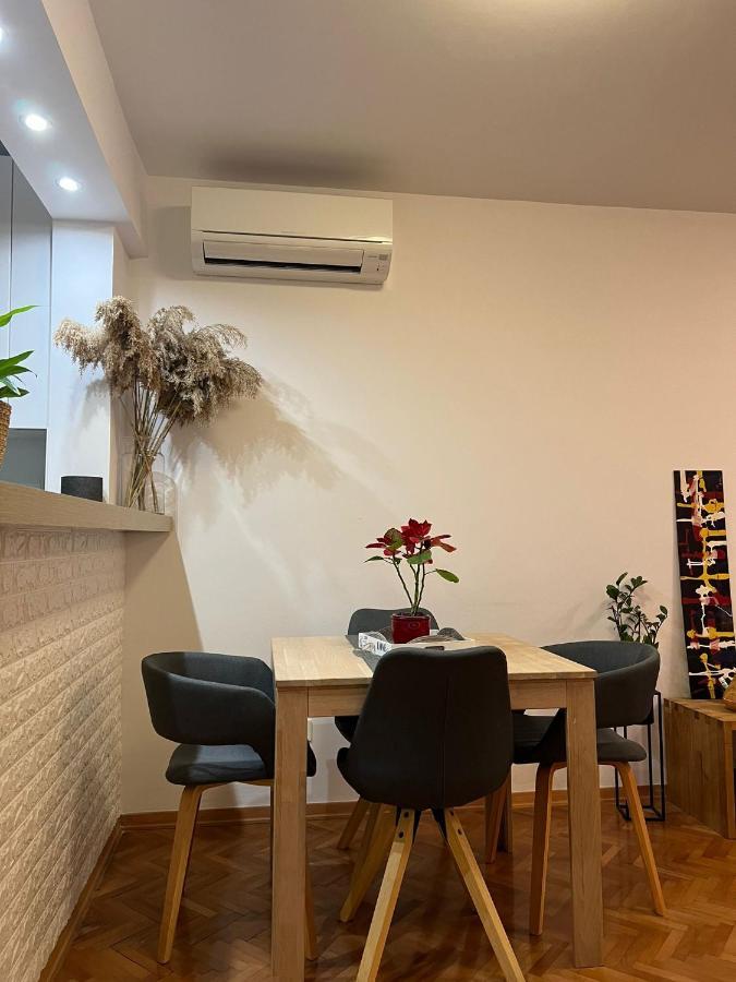 Mm Split Apartment - 5 Min By Car To The Beach & City Center - Free Public Parking Εξωτερικό φωτογραφία