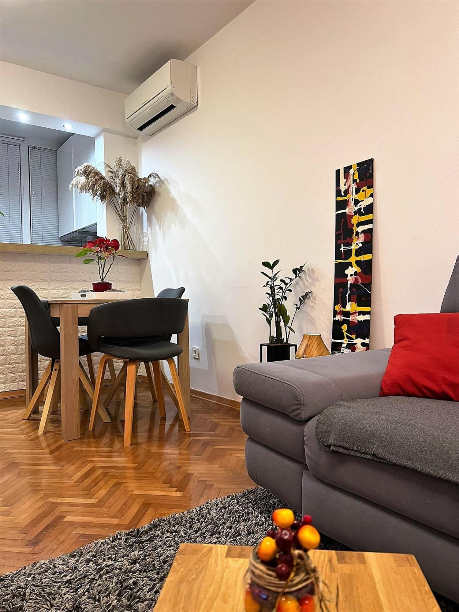 Mm Split Apartment - 5 Min By Car To The Beach & City Center - Free Public Parking Εξωτερικό φωτογραφία